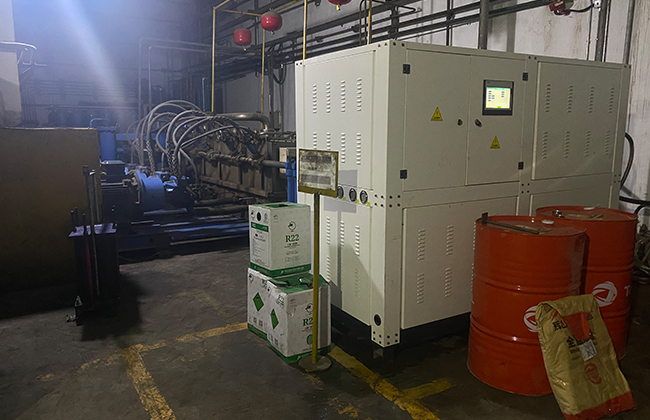 江苏南京南京钢铁公司项目 箱式水冷冷水机设备调试